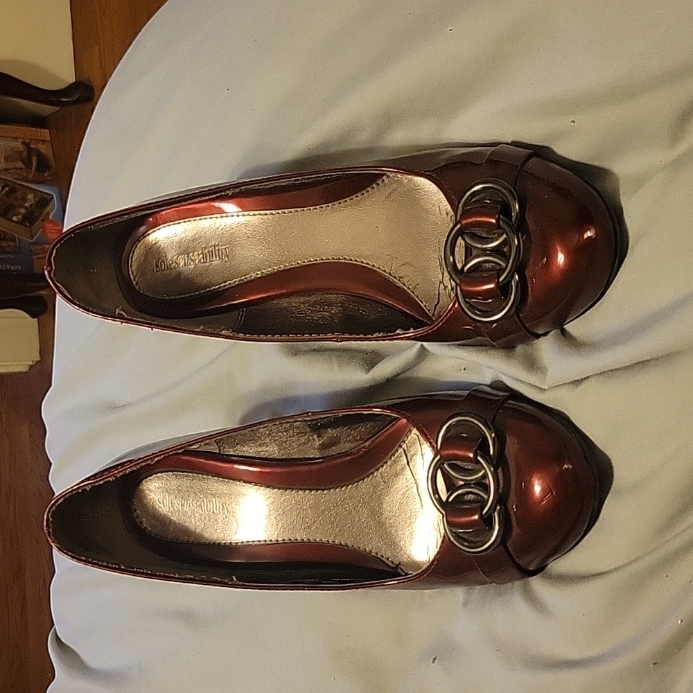 Sole Sensibility pumps